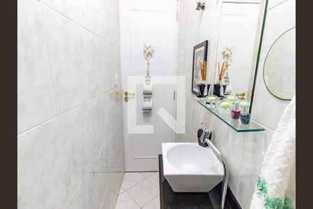 Apartamento à venda com 150m², 4 quartos e 1 vaga Apartamento à venda com 150m², 4 quartos e 1 vagaLavabo