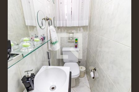 Apartamento à venda com 150m², 4 quartos e 1 vaga Apartamento à venda com 150m², 4 quartos e 1 vagaLavabo
