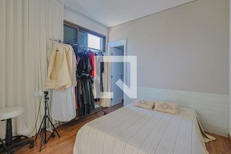 Apartamento à venda com 278m², 4 quartos e 4 vagasSuíte 4