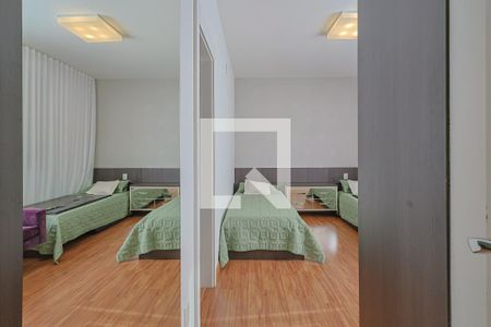 Apartamento à venda com 278m², 4 quartos e 4 vagasSuíte 3