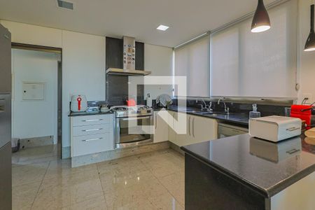 Apartamento à venda com 278m², 4 quartos e 4 vagasCozinha