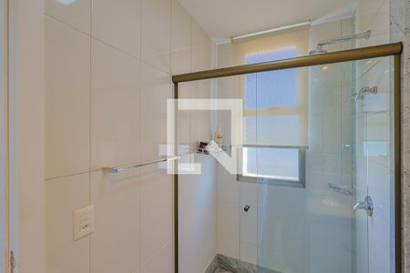 Apartamento à venda com 278m², 4 quartos e 4 vagasBanheiro da Suíte 2
