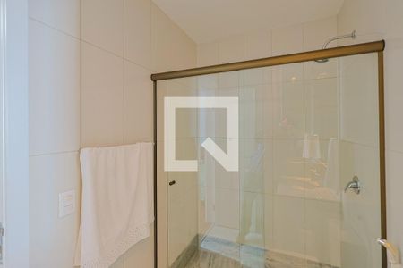 Apartamento à venda com 278m², 4 quartos e 4 vagasBanheiro da Suíte 3
