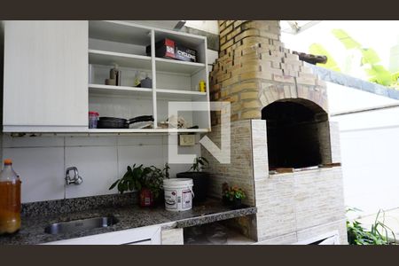 Casa de condomínio à venda com 150m², 3 quartos e 1 vagaArea Gourmet