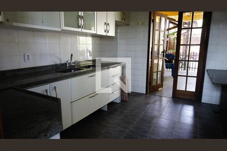 Cozinha de casa de condomínio para alugar com 3 quartos, 280m² em Freguesia (jacarepaguá), Rio de Janeiro