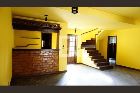 Sala de casa de condomínio para alugar com 3 quartos, 280m² em Freguesia (jacarepaguá), Rio de Janeiro