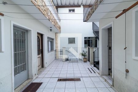 Casa para alugar com 230m², 2 quartos e 3 vagasQuintal