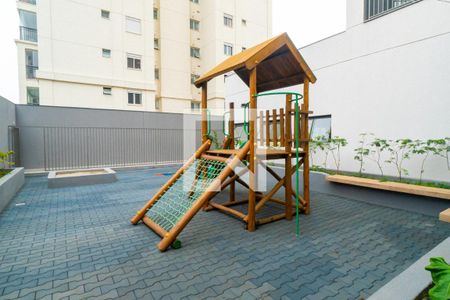 Apartamento à venda com 57m², 2 quartos e 1 vaga Apartamento à venda com 57m², 2 quartos e 1 vagaÁrea comum - Playground
