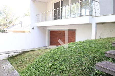 Casa à venda com 480m², 4 quartos e 4 vagasFachada detalhe