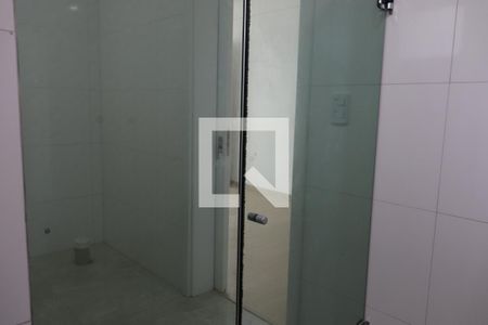 Casa à venda com 480m², 4 quartos e 4 vagasBanheiro da Suíte