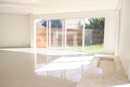 Casa à venda com 480m², 4 quartos e 4 vagasestar social