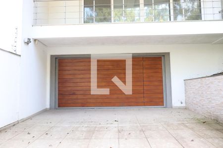 Casa à venda com 480m², 4 quartos e 4 vagasFachada