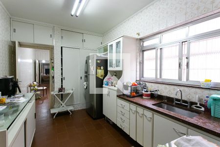 Casa à venda com 225m², 3 quartos e 2 vagasCozinha