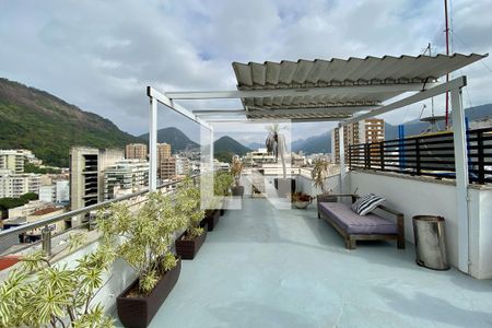 Apartamento à venda com 280m², 3 quartos e 2 vagas Apartamento à venda com 280m², 3 quartos e 2 vagasÁrea externa