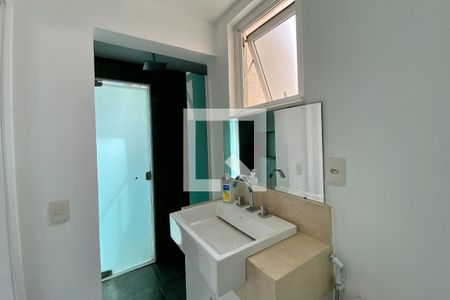 Apartamento à venda com 280m², 3 quartos e 2 vagas Apartamento à venda com 280m², 3 quartos e 2 vagasBanheiro