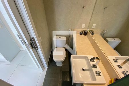 Apartamento à venda com 280m², 3 quartos e 2 vagas Apartamento à venda com 280m², 3 quartos e 2 vagasQuarto 2 - Suite