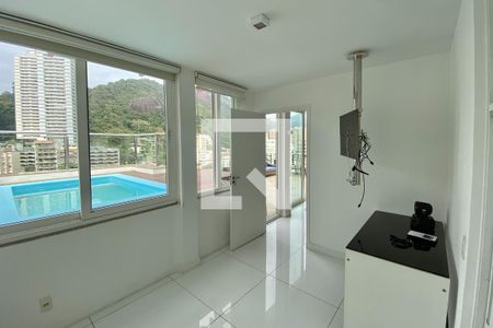 Apartamento à venda com 280m², 3 quartos e 2 vagas Apartamento à venda com 280m², 3 quartos e 2 vagasQuarto 3