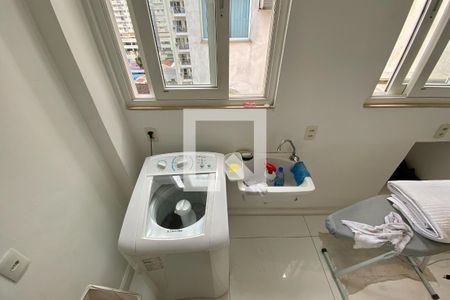 Apartamento à venda com 280m², 3 quartos e 2 vagas Apartamento à venda com 280m², 3 quartos e 2 vagasÁrea de Serviço