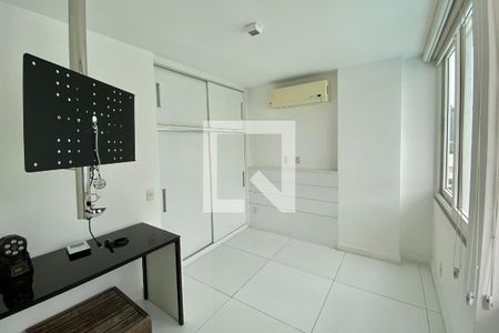 Apartamento à venda com 280m², 3 quartos e 2 vagas Apartamento à venda com 280m², 3 quartos e 2 vagasQuarto 3