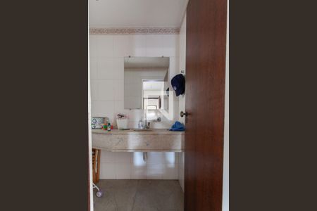 Apartamento à venda com 185m², 4 quartos e 2 vagas Apartamento à venda com 185m², 4 quartos e 2 vagasLavabo
