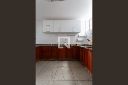 Apartamento à venda com 185m², 4 quartos e 2 vagas Apartamento à venda com 185m², 4 quartos e 2 vagasCozinha