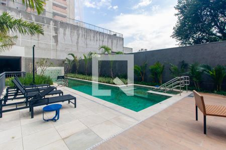 Apartamento à venda com 33m², 1 quarto e sem vagaÁrea comum - Piscina