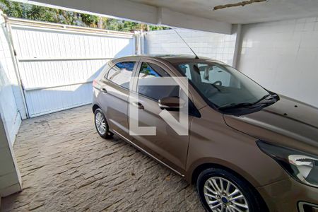 Casa à venda com 360m², 3 quartos e 2 vagas Casa à venda com 360m², 3 quartos e 2 vagasgaragem