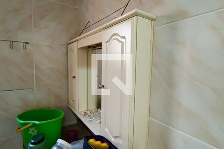 Casa à venda com 360m², 3 quartos e 2 vagas Casa à venda com 360m², 3 quartos e 2 vagasbanheiro de serviço