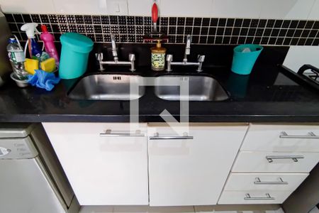 Casa à venda com 360m², 3 quartos e 2 vagas Casa à venda com 360m², 3 quartos e 2 vagascozinha