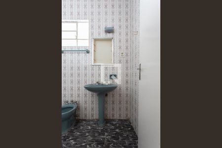 Casa à venda com 216m², 4 quartos e 2 vagasBanheiro Social