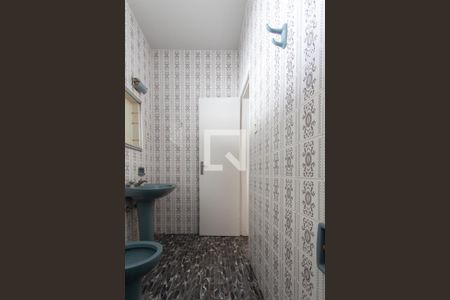 Casa à venda com 216m², 4 quartos e 2 vagasBanheiro Social