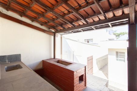 Casa à venda com 216m², 4 quartos e 2 vagasEspaço Gourmet