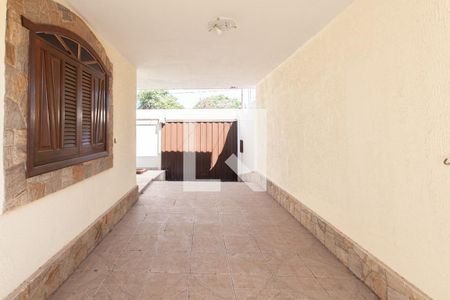 Casa à venda com 216m², 4 quartos e 2 vagasGaragem