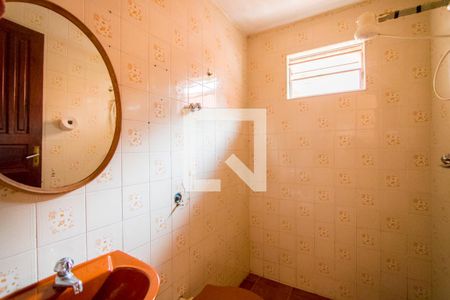 Casa à venda com 300m², 3 quartos e 5 vagas Casa à venda com 300m², 3 quartos e 5 vagasBanheiro de serviço