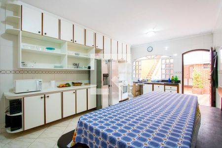 Casa à venda com 300m², 3 quartos e 5 vagas Casa à venda com 300m², 3 quartos e 5 vagasCozinha