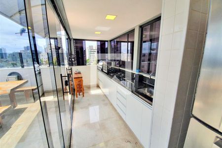 Apartamento à venda com 202m², 3 quartos e 3 vagas Apartamento à venda com 202m², 3 quartos e 3 vagasCozinha