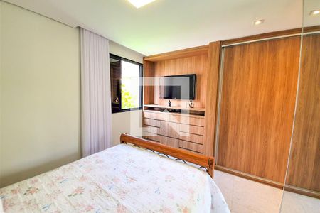 Apartamento à venda com 202m², 3 quartos e 3 vagas Apartamento à venda com 202m², 3 quartos e 3 vagasQuarto