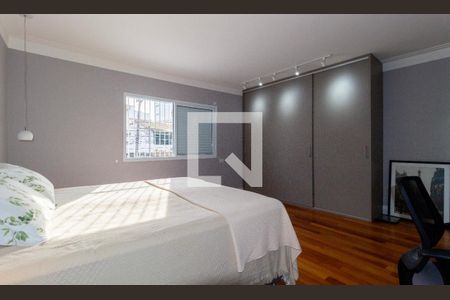 Casa à venda com 174m², 3 quartos e 2 vagas Casa à venda com 174m², 3 quartos e 2 vagasQuarto 2 - Suíte