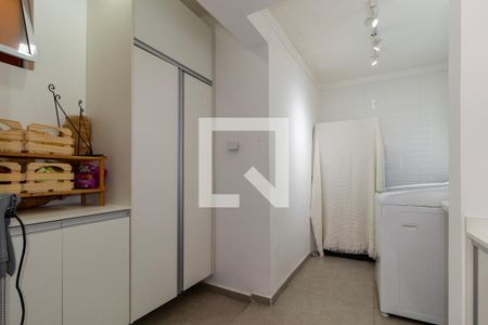 Casa à venda com 174m², 3 quartos e 2 vagas Casa à venda com 174m², 3 quartos e 2 vagasÁrea de Serviço