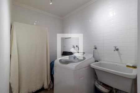 Casa à venda com 174m², 3 quartos e 2 vagas Casa à venda com 174m², 3 quartos e 2 vagasÁrea de Serviço