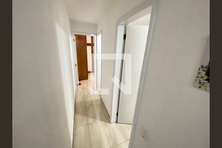 Apartamento à venda com 75m², 2 quartos e 1 vaga Apartamento à venda com 75m², 2 quartos e 1 vagaCorredor