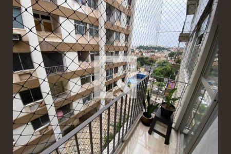 Apartamento à venda com 75m², 2 quartos e 1 vaga Apartamento à venda com 75m², 2 quartos e 1 vagaVaranda