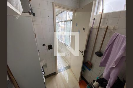 Apartamento à venda com 75m², 2 quartos e 1 vaga Apartamento à venda com 75m², 2 quartos e 1 vagaDespensa