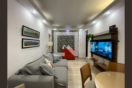 Apartamento à venda com 75m², 2 quartos e 1 vaga Apartamento à venda com 75m², 2 quartos e 1 vagaSala
