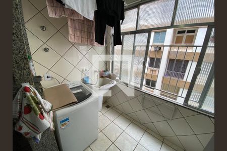 Apartamento à venda com 75m², 2 quartos e 1 vaga Apartamento à venda com 75m², 2 quartos e 1 vagaÁrea de Serviço