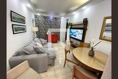 Apartamento à venda com 75m², 2 quartos e 1 vaga Apartamento à venda com 75m², 2 quartos e 1 vagaSala