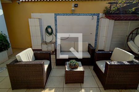 Casa à venda com 450m², 5 quartos e 2 vagas Casa à venda com 450m², 5 quartos e 2 vagasarea de lazer