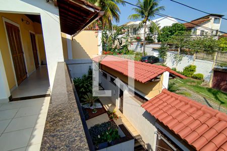 Casa à venda com 450m², 5 quartos e 2 vagas Casa à venda com 450m², 5 quartos e 2 vagasvaranda quartos - vista