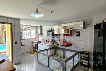 Casa à venda com 450m², 5 quartos e 2 vagas Casa à venda com 450m², 5 quartos e 2 vagascozinha