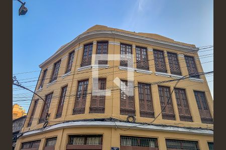 Apartamento à venda com 41m², 2 quartos e sem vaga Apartamento à venda com 41m², 2 quartos e sem vagaFachada